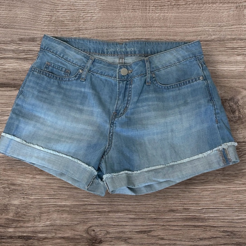 Calvin Klein Blue Jean Shorts Rolled Hem Lightweight Faded Denim Sz‎ 4